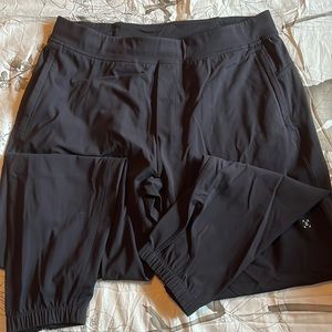 Lululemon SURGE JOGGERS